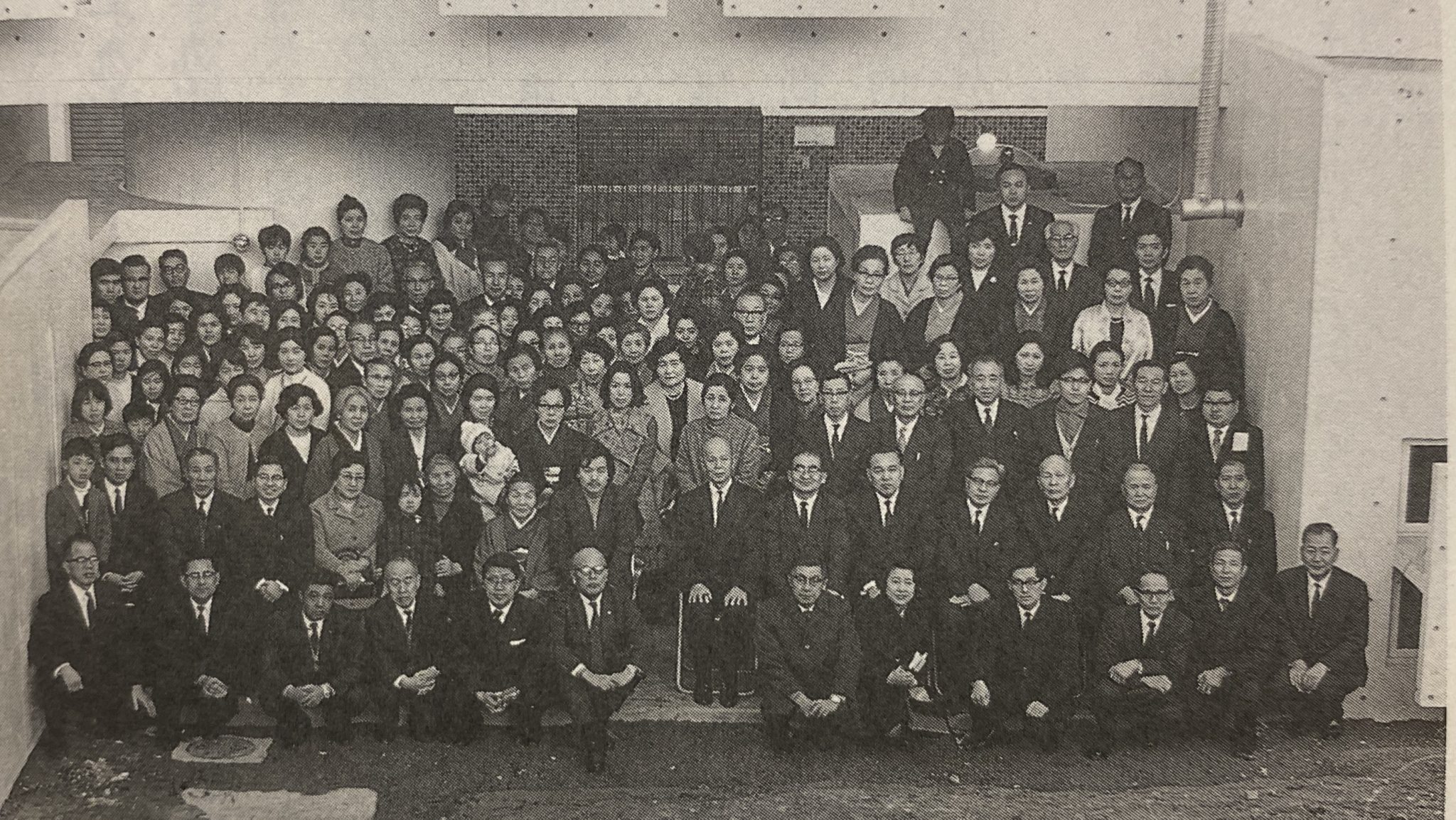 教会での集合写真